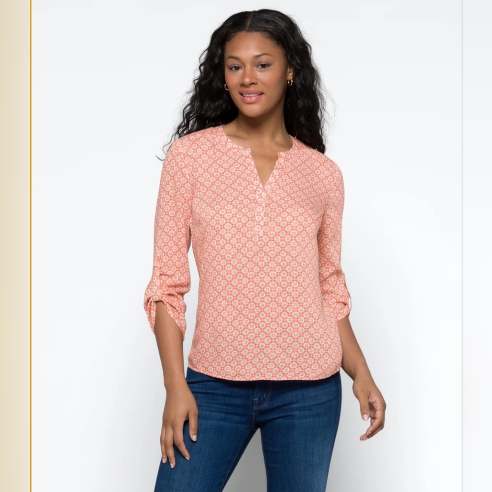 Daniel Rainn Koda split neck top pink small